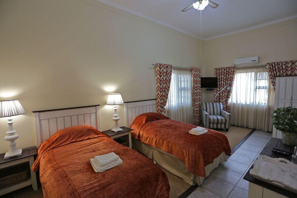 La Rochelle Lodge Okaukuejo Kültér fotó