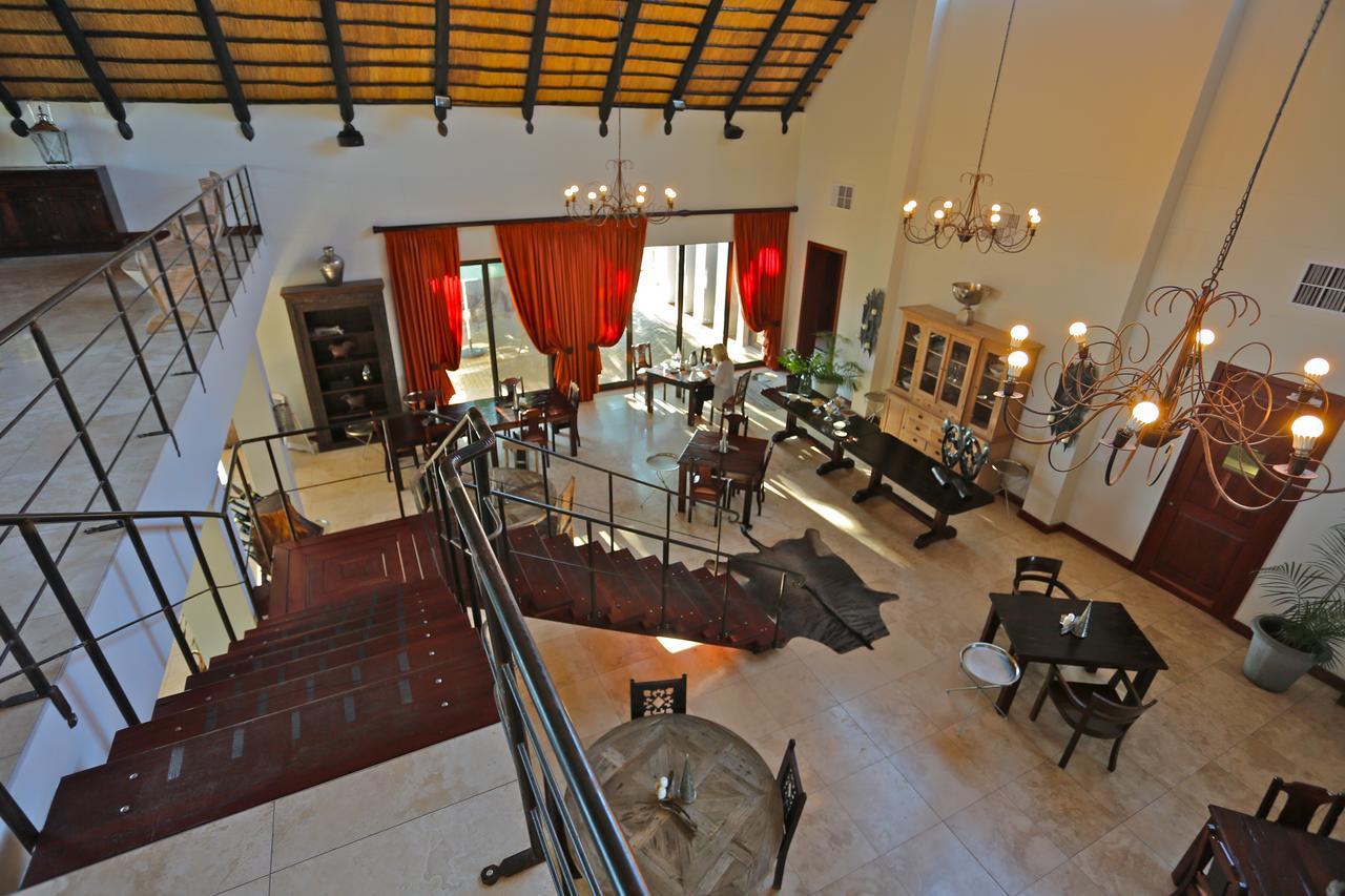 La Rochelle Lodge Okaukuejo Kültér fotó
