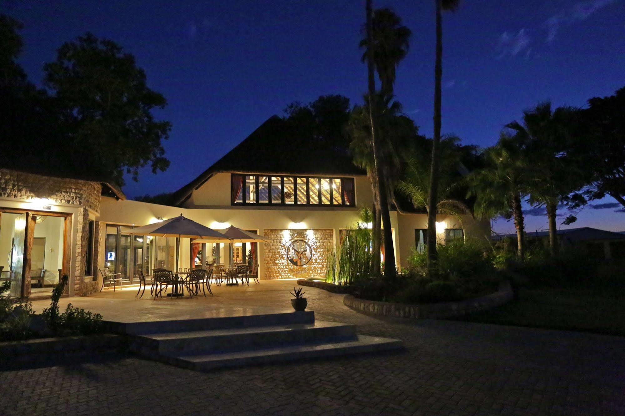 La Rochelle Lodge Okaukuejo Kültér fotó