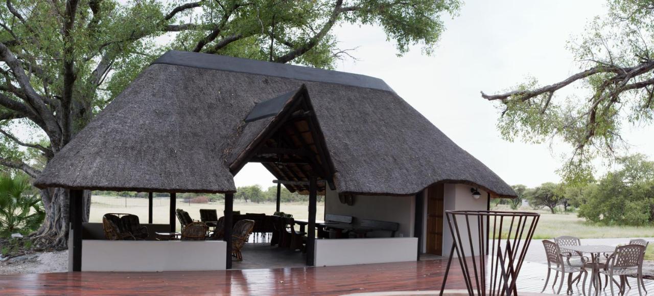 La Rochelle Lodge Okaukuejo Kültér fotó